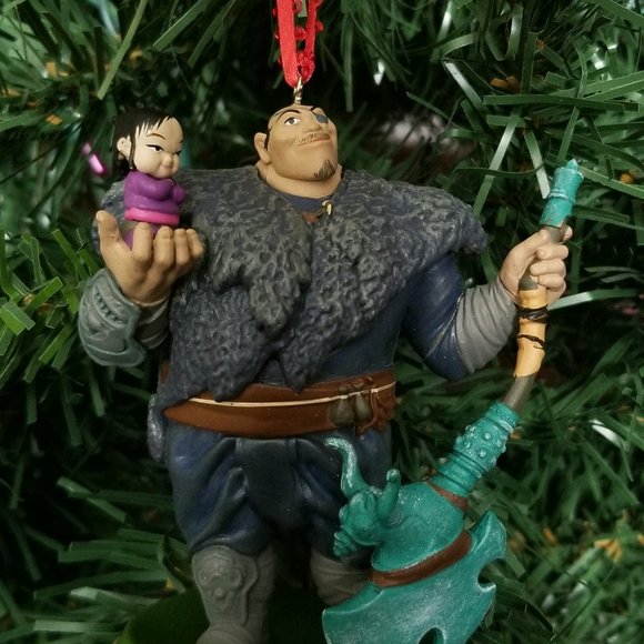 Disney Raya and The Last Dragon Tong and Little Noi Ornament NEW - Picture 1 of 2